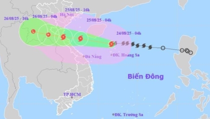 Bão số 5 liên tục tăng cấp, lao nhanh vào miền Trung, có thể gây mưa lớn trên 700 mm